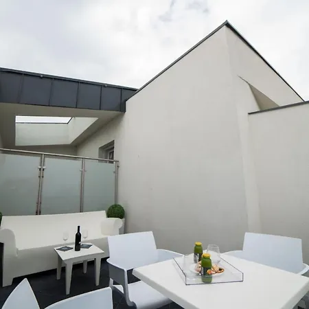 Focus Apartmanok, Bronzo Apartament