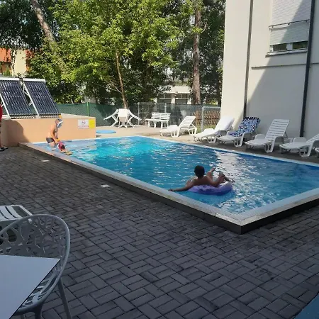 Focus Apartmanok, Bronzo Apartament *